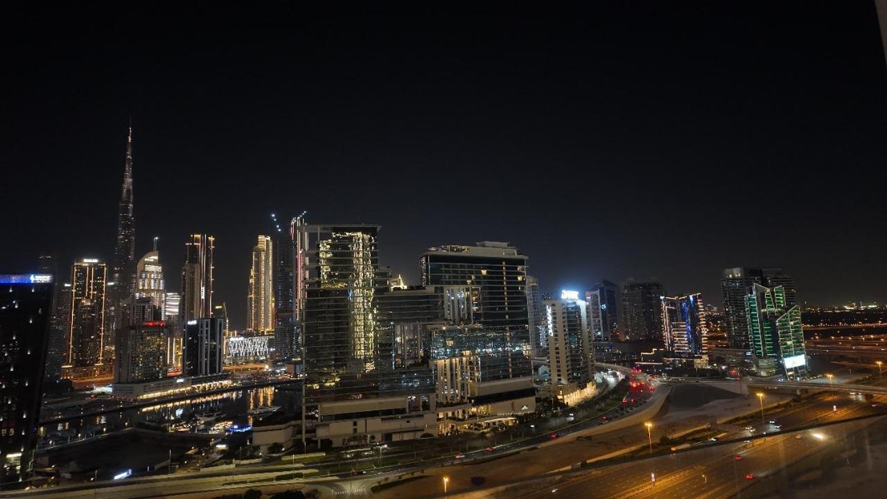 Апартаменти Simply Comfort At Upside Living Burj View 10 Min To Dt